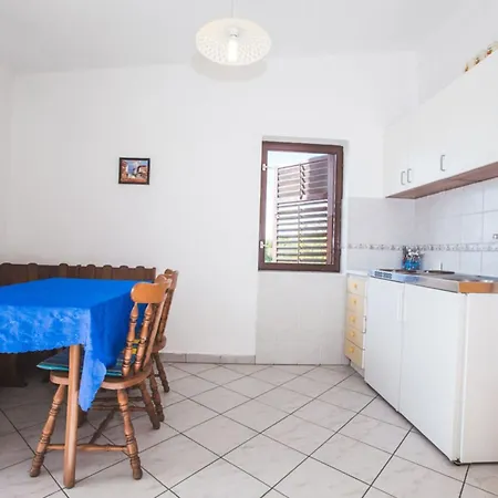 Jug Apartman